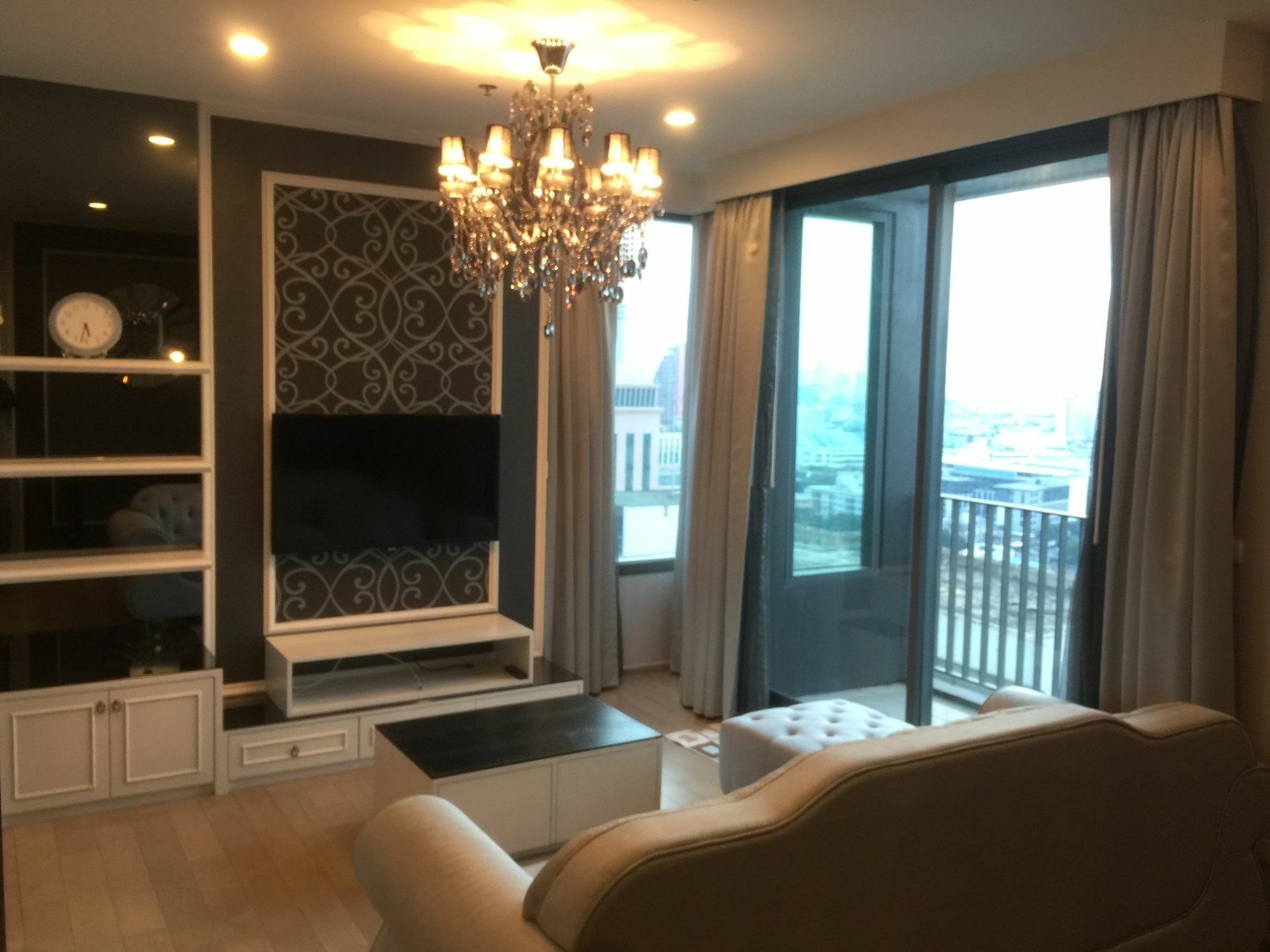 Bangkok Luxury Suites Pyne Apartment Bangkok